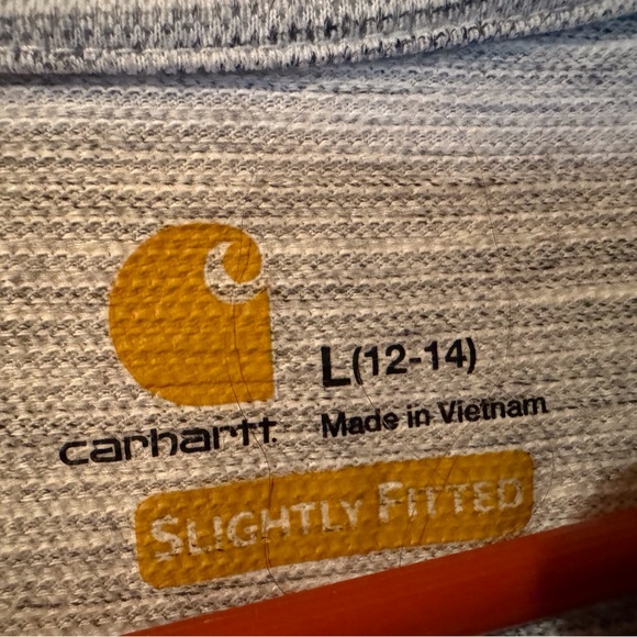 CARHART BRAND PULL OVER HOODED TOP WITH FRONT KANGAROO POCKETS. EUC LIKE NEW. - Picture 3 of 9